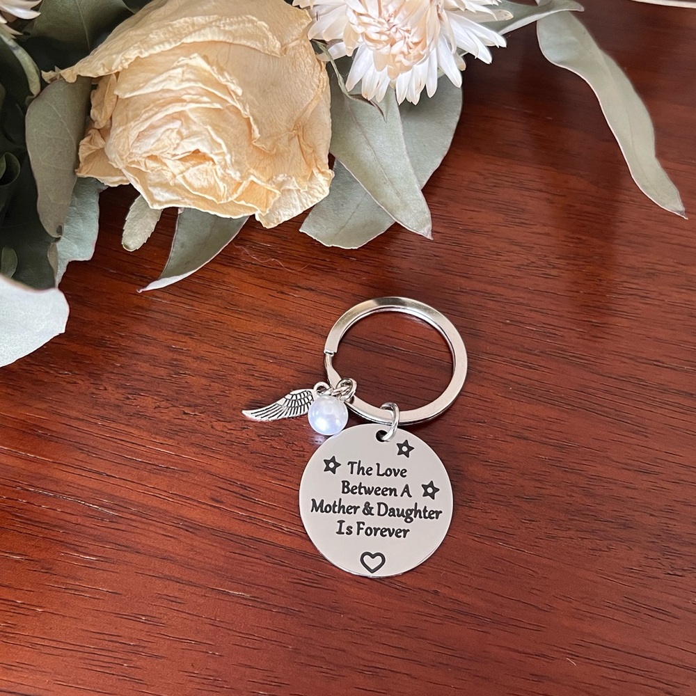 🌸Custom Mothers Day Keychains🌸 - Picture 6 of 12